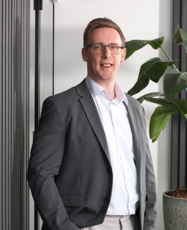 Roel Cuppen - Controller